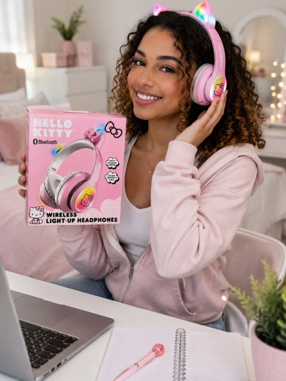 Hello Kitty Bluetooth Wireless Light-Up Headphones Pink LED Cat Ear Headset - Picture 1 of 10